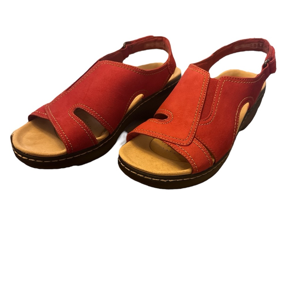 Clark’s Size 9 Red Mariah Style